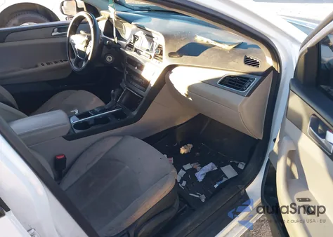 2015 Hyundai Sonata Se z USA, uszkodzony, nr VIN 5NPE24AF7FH037648